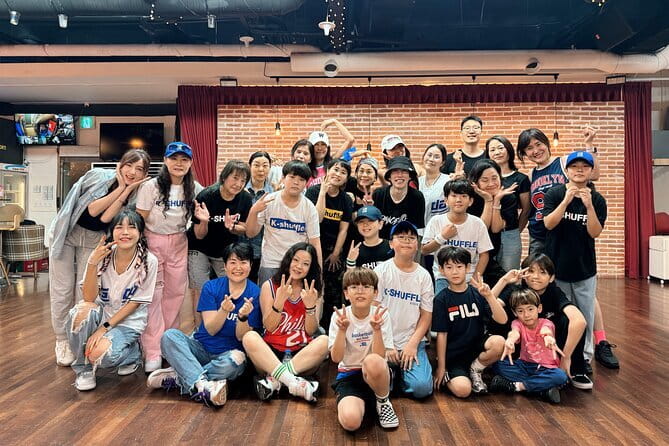 Shuffle Dance in Tokyo with a TikTok Star - Intermediate Level - Getting there fast: Room 501, Studio Worcle Shinjuku near Shinjuku Station