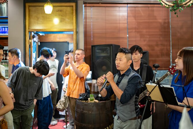 Sip & Mingle Tokyo Party : Meet & Connect - Karaoke 18:30–21:30: The Tokyo Cultural Shortcut