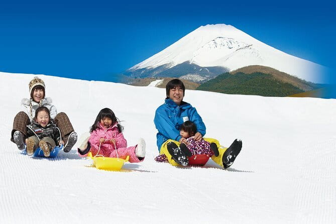 Snow Experience at Mt.Fuji, Hakone Pirate Ship & Gotemba Premium Outlet - What makes the day work for most people