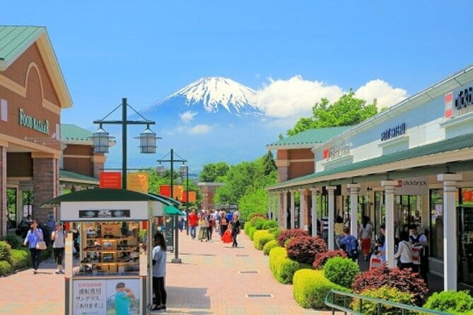 Snow Experience at Mt.Fuji, Hakone Pirate Ship & Gotemba Premium Outlet - Quick Hits Before You Go