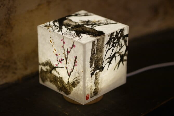 Sumi-e Ink Painting Suiboku-Ga Workshop in a Japanese Teahouse - Suiboku-ga in a Tokyo teahouse: what you’re really learning
