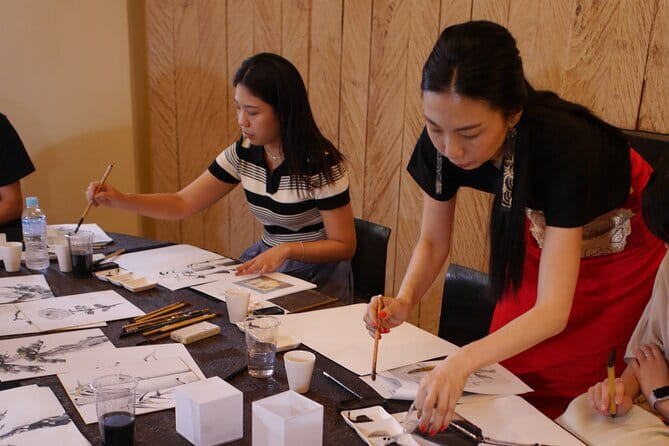 Sumi-e Ink Painting Suiboku-Ga Workshop in a Japanese Teahouse - The ink, water, and the Zen-ish rhythm of Suiboku-ga