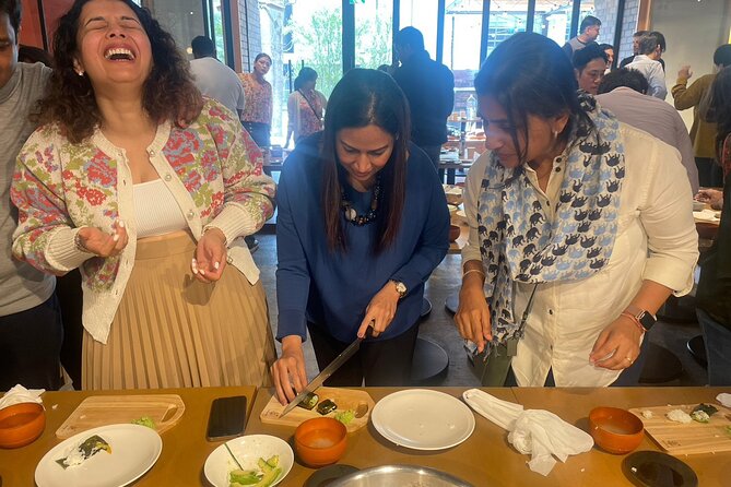 Taisho Sushi Making Class in Tokyo - The step-by-step flow: model grips, nigiri lectures, then gunkan nori