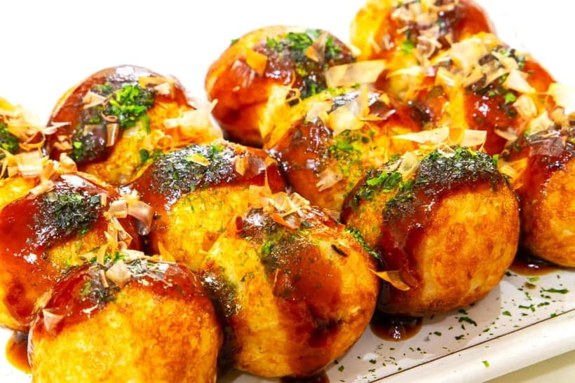 Takoyaki cooking experience in Kabukicho, Shinjuku - Toppings and sauce: where Japanese street food becomes personal