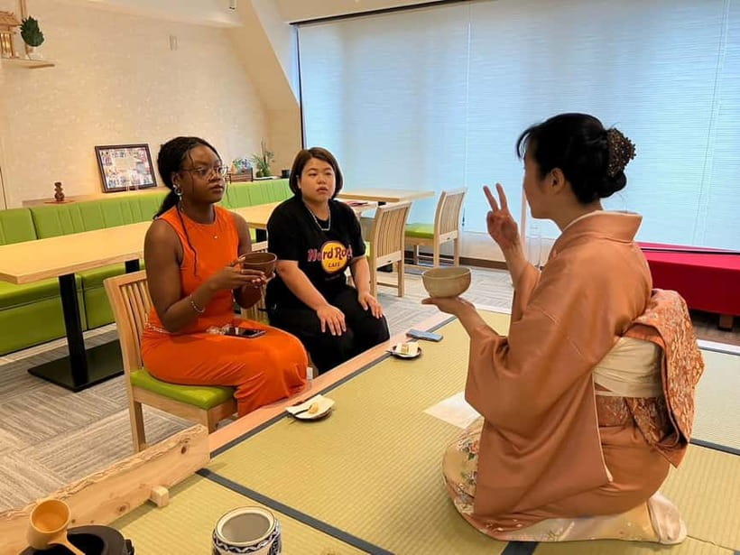 Tea ceremony experience in Japanese-style room 60min - Choosing sweets and matcha bowls: where personalization starts