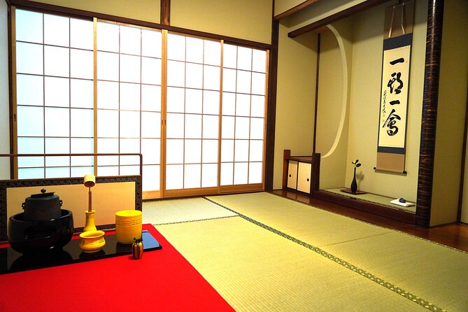 Tea Ceremony Workshop in Tokyo by the Experienced Instrucor - How Koicha and Usucha Fit Together (Strong vs Thin Matcha)