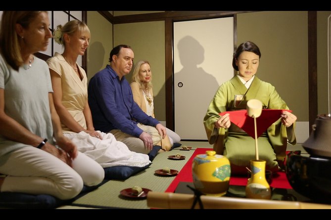 Tea Ceremony Workshop in Tokyo by the Experienced Instrucor - The Tea Room Rules: Socks, Second-Floor Stairs, and Tatami Options