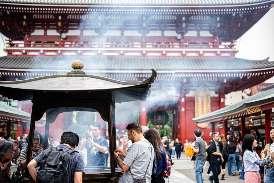 Tokyo: 2-Hour Asakusa Food Hunt & Cultural Tour - Stop 3: Handmade rice crackers from a shop with 100+ years