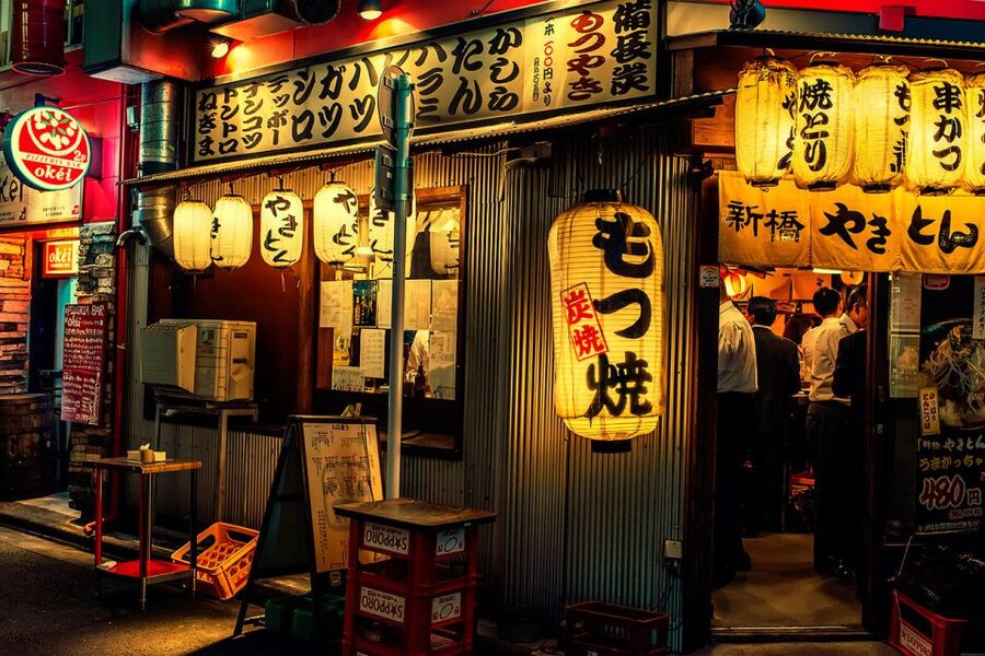 Tokyo: 3-Hour Food Tour of Shinbashi at Night - What you actually eat: ramen first, then the grilled and savory stops