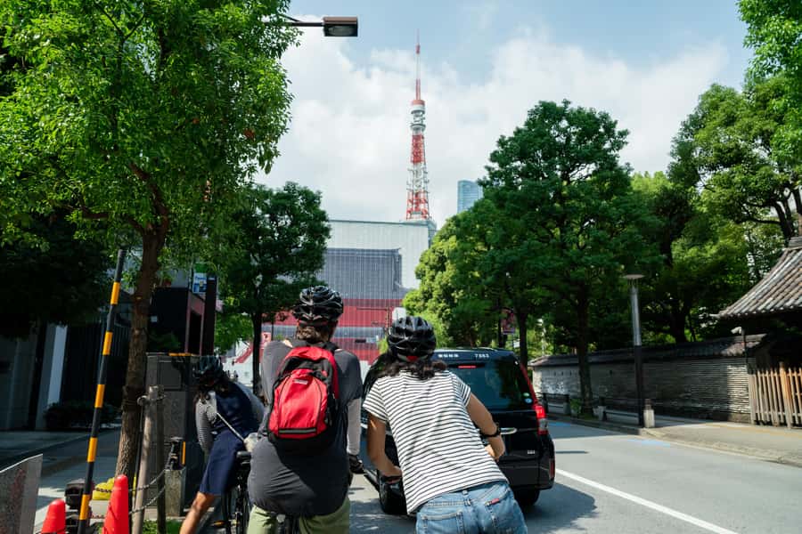 Tokyo: 3-hour Guided E-Bike Tour of the City's Hidden Gems - Choosing the Right Route: City, Bay, or Tokyo Tower