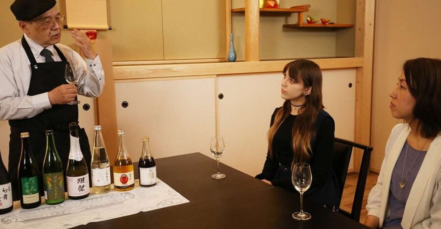 Tokyo: 7 Kinds of Sake Tasting with Japanese Food Pairings - The 75-Minute Flow: From First Pour to Dessert Sake