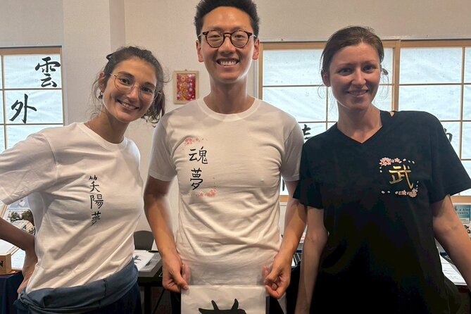 Tokyo Asakusa:Calligraphy & Make T-shirt Activity - Why the private format is the real advantage