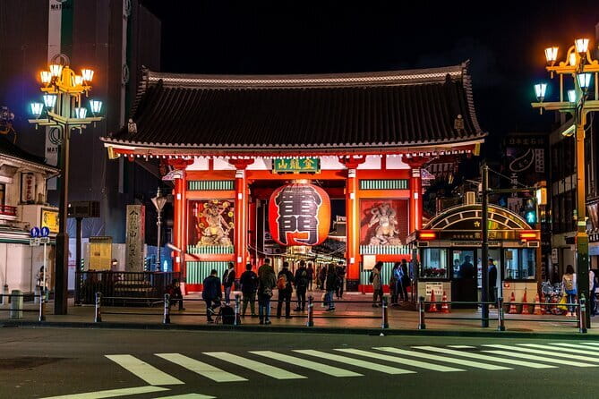 Tokyo Asakusa Sensoji Temple Night Walking Tour - Getting started at Asakusa Culture Tourist Information Center