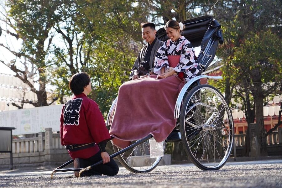 Tokyo: Asakusa tour by rickshaw - Meeting at Asakusa Station without wasting time