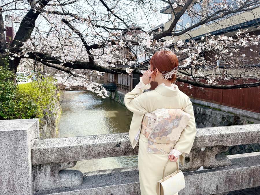 Tokyo Asakusa: Traditional Kimono Rental Experience at Wargo - Who should book this kimono rental (and who should skip it)