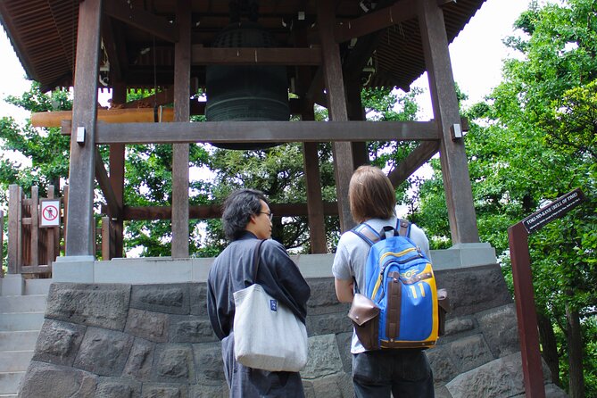 Tokyo: Asakusa Walking Tour with Japanese Comedian - Nakamise Shopping Street Stories and Senso-ji Origins