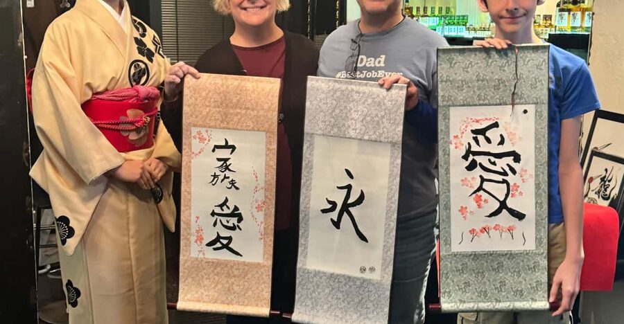 Tokyo: Calligraphy on Kanji Fan & Scroll with Drink - Key points before you go
