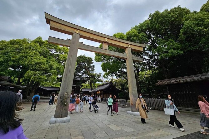 Tokyo City Attractive One Day Tour - Shibuya: the Scramble’s controlled chaos and the Hachiko moment