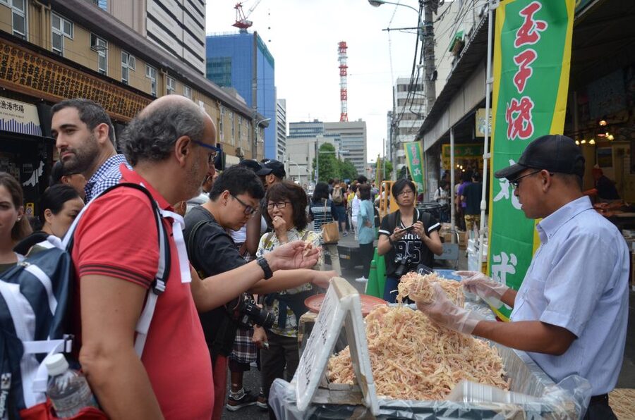 Tokyo: Classic Tsukiji Food Tour - Who should book this Tsukiji breakfast food tour