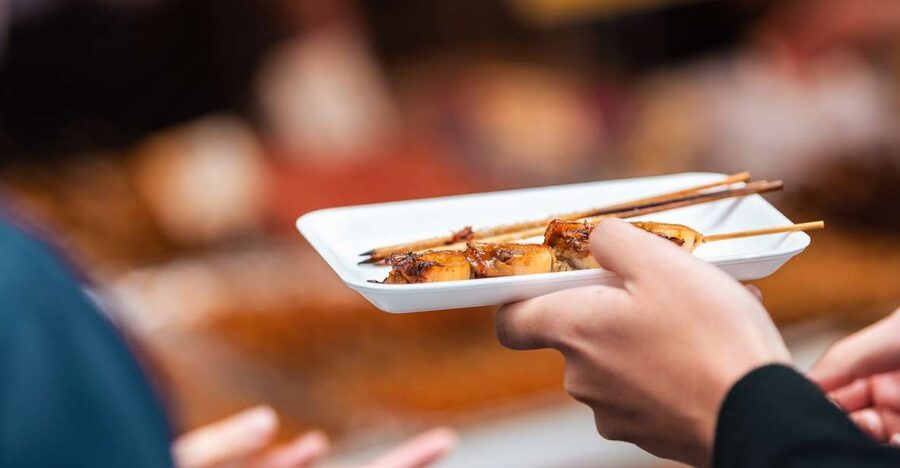 Tokyo: Classic Tsukiji Food Tour - Outer Market tastings: eating your way through the maze