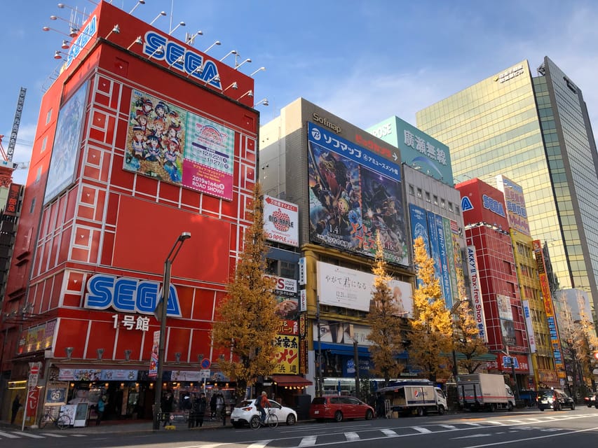 Tokyo: Customized Private Tour with a Local Guide - Shinjuku, Kabukicho, and Golden Gai: Tokyo Night-Culture Vibes Without the Guesswork