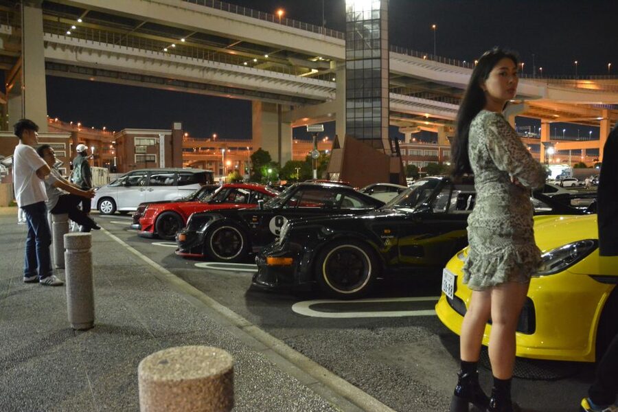 Tokyo: Daikoku JDM Car Meet Tour + LibertyWalk & Autobacs! - Bayshore Route and Rainbow Bridge: skyline time with real payoff