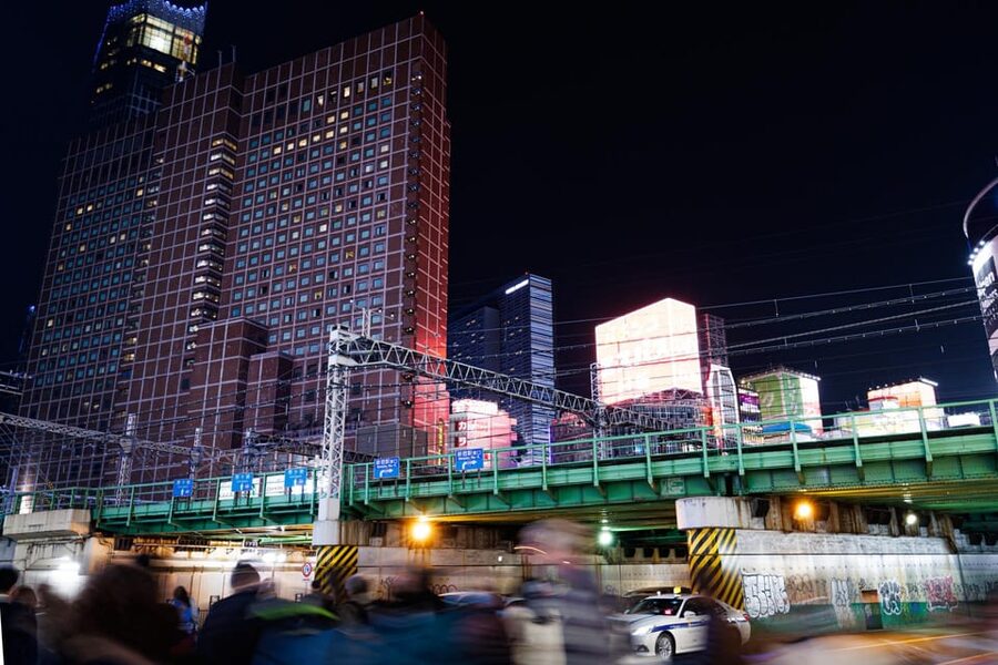 Tokyo: Dark Side of Tokyo Shinjuku Red Light Walking Tour - Shinjuku 2 Chome: finishing your bearings near the action