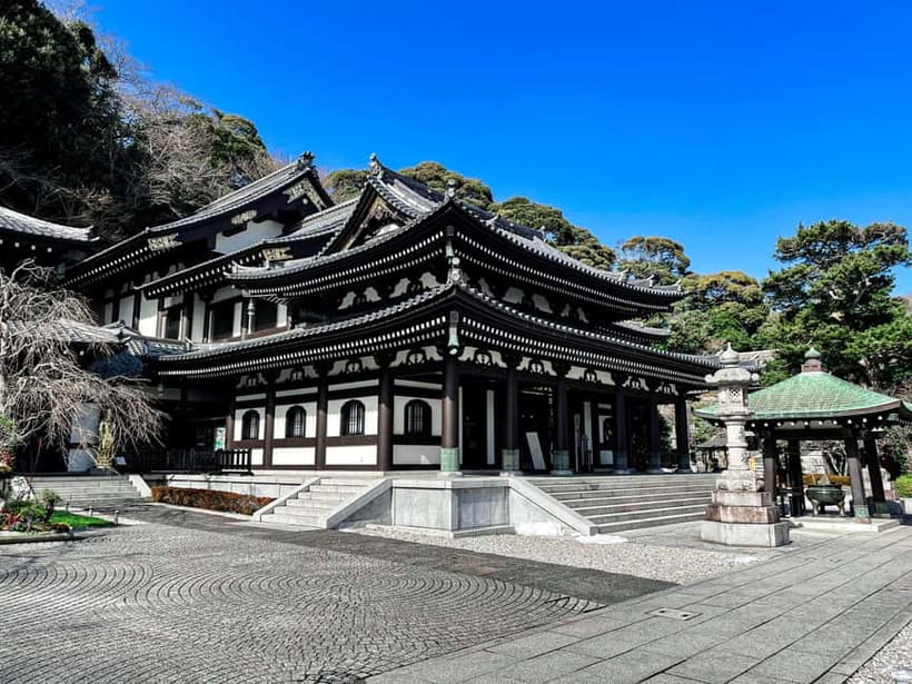 Tokyo: Day Trip to Kamakura in Spanish - Spanish - The Old Tram Ride That Turns Transit into Sightseeing