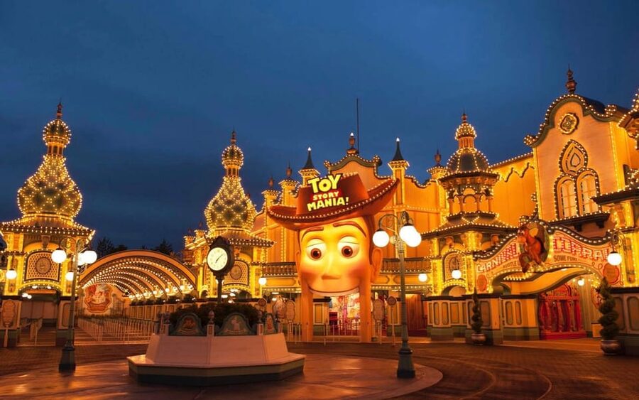 Tokyo DisneySea: 1-Day Ticket & Private Transfer - Should you book this private transfer + 1-day Tokyo DisneySea ticket?