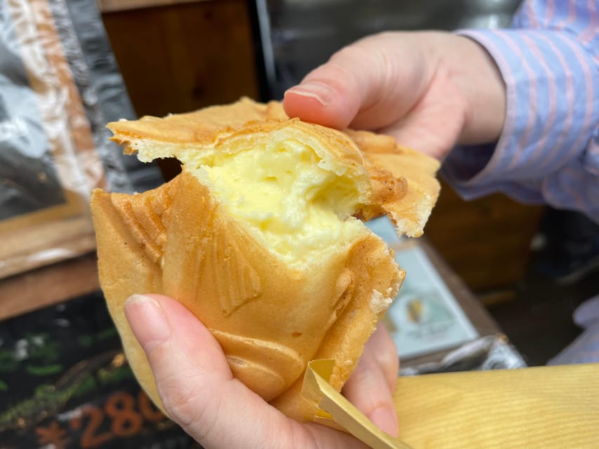 Tokyo: Explore Authentic Japanese Food Culture at Tsukiji - Tsukiji Outside Market: snack culture in a place with real food gravity