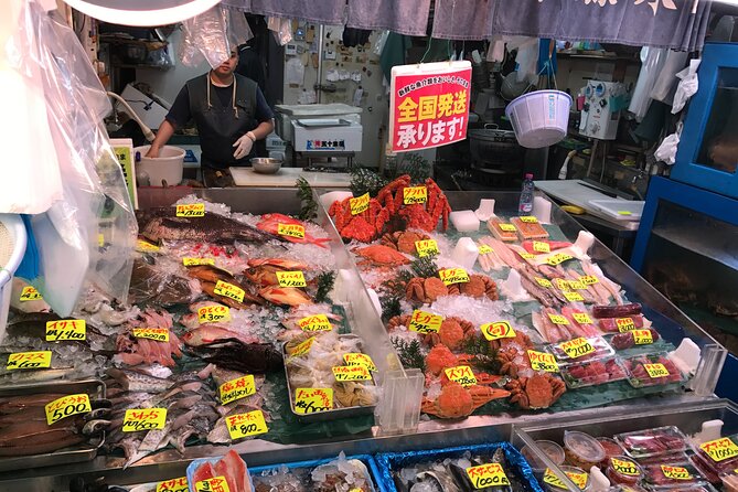 Tokyo Food Tour Taste Fresh Delights at Tsukiji Market - Stop 1 at Tsukiji: History, Signals, and the Best Bites