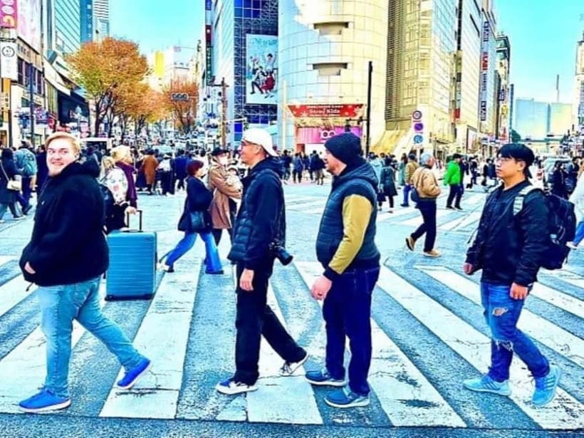 Tokyo: Full Course Tour: Explore 10 Must-Sees & Hidden Gems - Tokyo Station: the red-brick landmark that acts like a city gateway