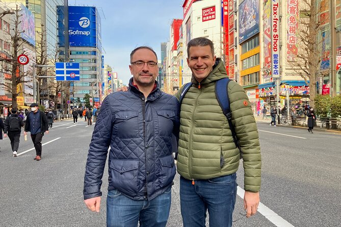 Tokyo Full Day Tour with Licensed Guide and Vehicle from Yokohama - Gardens in Tokyo: the best way to cool down between neighborhoods