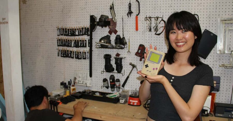 Tokyo: Gameboy Mod Workshop at Akihabara - The practical reality: meeting at Wakita Building (second floor)