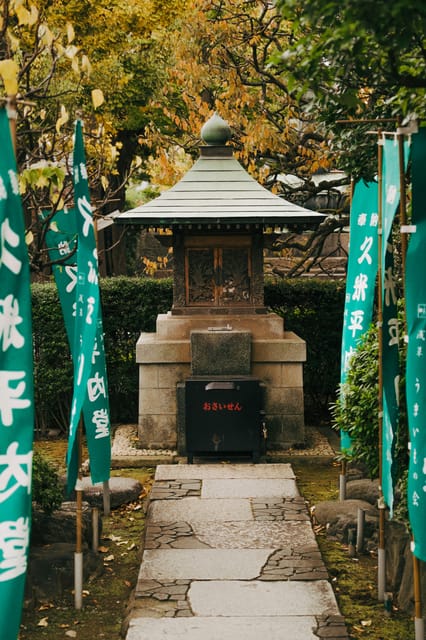 Tokyo: Ghost Tour with Scary Japanese Stories and Folklore - Tokyo Station as your spooky starting line