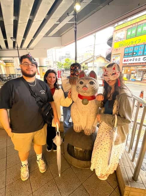 Tokyo: Gotokuji Cat Temple, Shinjuku Cat Cafe & 3D Cat Tour - How the 150 minutes really fits your Tokyo day