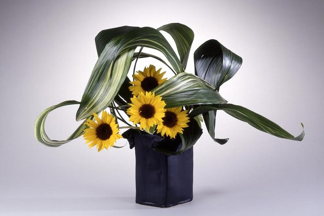 Tokyo Ikebana, Japanese Traditional Flower Arrangement Experience - Materials included: the best part of traveling light