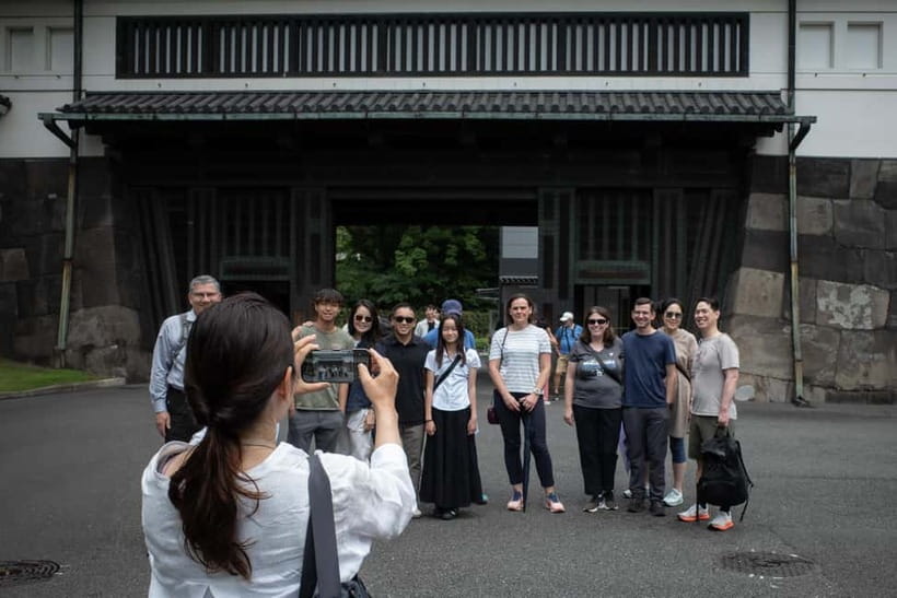 Tokyo: Imperial Palace East Gardens Walking Tour - Imperial Palace East Gardens: A Quiet Walk With Edo Castle Clues