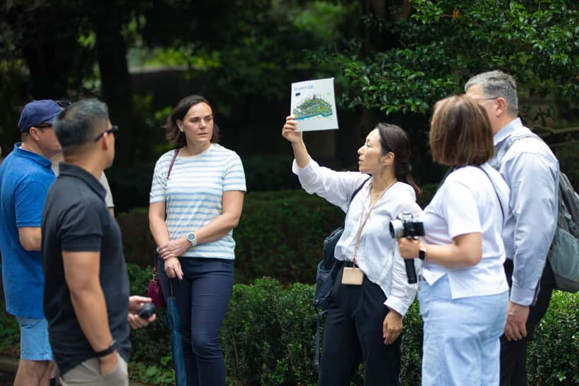 Tokyo: Imperial Palace East Gardens Walking Tour - Stone Walls and Guard Houses: Garden Beauty With Military Purpose