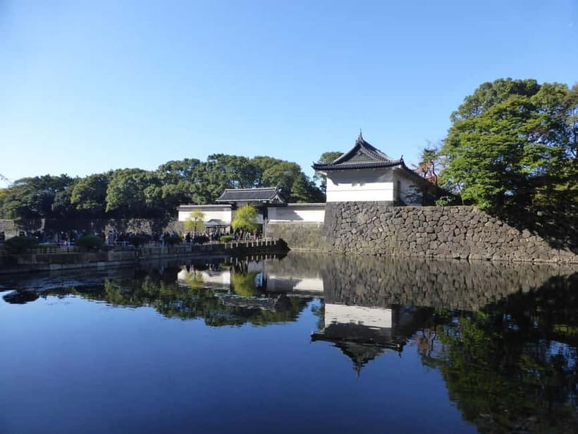 Tokyo: Imperial Palace East Gardens Walking Tour - How the 150 Minutes Feels: Pacing, Breaks, and Photo Stops