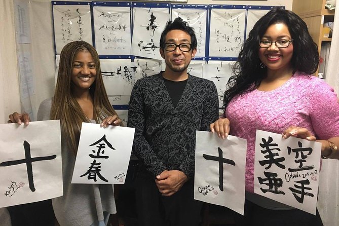Tokyo Japanese Calligraphy Experience with a Master Artist - English Help That Doesn’t Feel Like a Rushed Translation