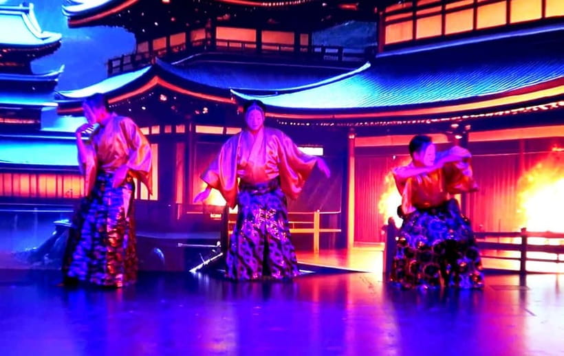Tokyo: Japanese Style Variety Show with Dance,Magic & Dinner - In-building entertainment before and after
