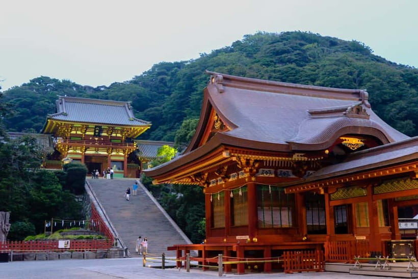Tokyo: Kamakura & Enoshima Day Tour with Pickup & Train Ride - Kamakura High School: The Slam Dunk Photo Stop That Actually Works
