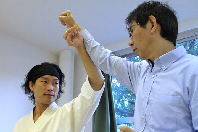 Tokyo: Karate Experience with Former All-Japan Champion - The Core Posture Moment: Standing Zen Training in Practice