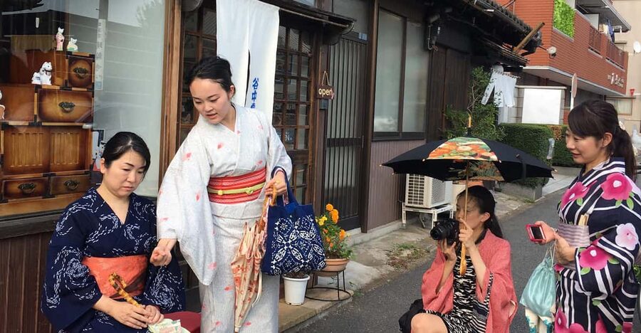Tokyo: Kimono Dressing, Walking, and Photography Session - Small Extras That Can Make It Feel Like a Big Day