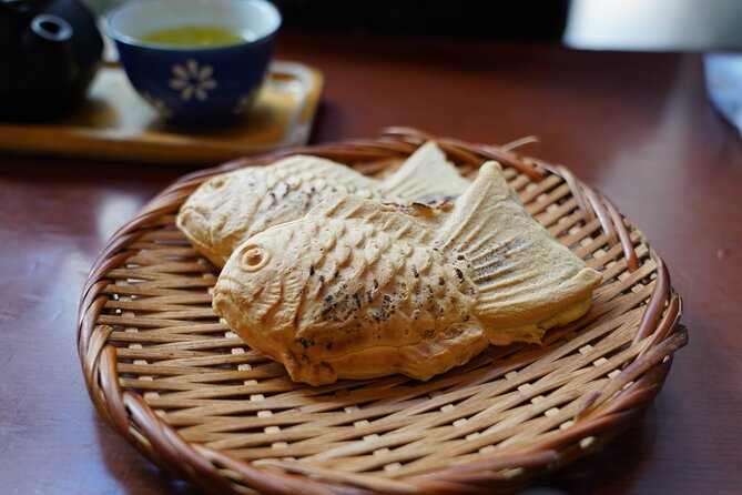 Tokyo Local Foodie Adventure near Roppongi - The included photos, drink choices, and English guide
