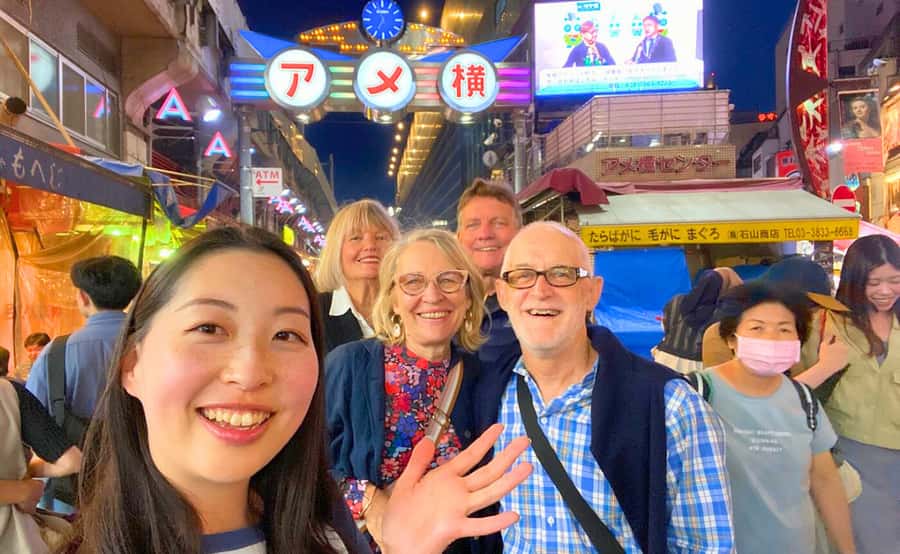 Tokyo: Locals´ Secret Food Tour // Eat like a Japanese - Gyoza stop: choose your dumpling style like a local