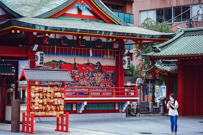 Tokyo: Locals Secret Shrine Tour // Walk with a Guide - Why this shrine tour feels different from a checklist