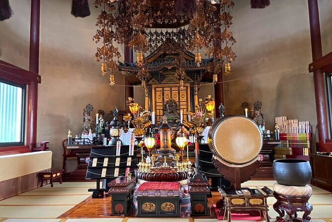 Tokyo: Locals Secret Shrine Tour // Walk with a Guide - Yushima Seido: when Chinese Neo-Confucianism shows up in Japan