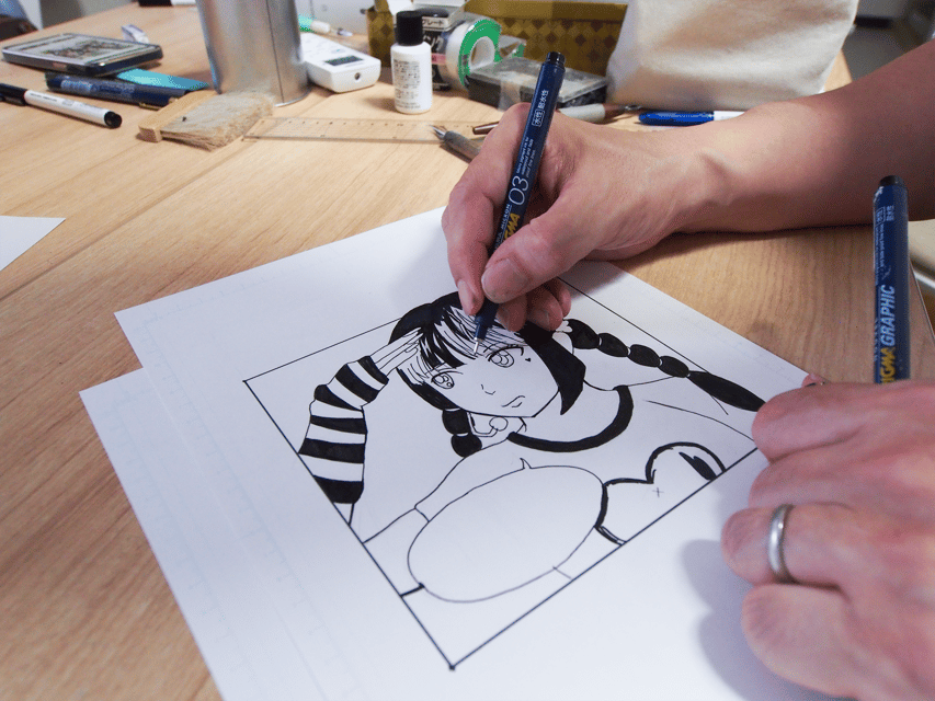 Tokyo: Manga Drawing Workshop Guided by Pro Manga Artist - Instructor and Interpreter Pairing: How the Class Stays Comfortable